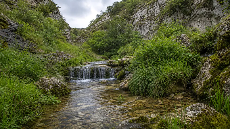 Малые водопады у Бурлэнешть